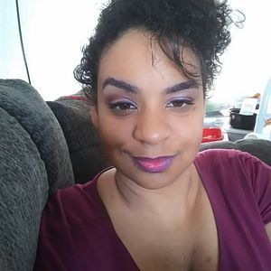 Meet your Posher, Cheri